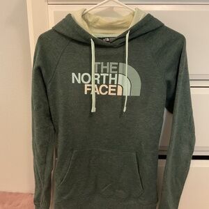 Women’s The North Face sweatshirt XS